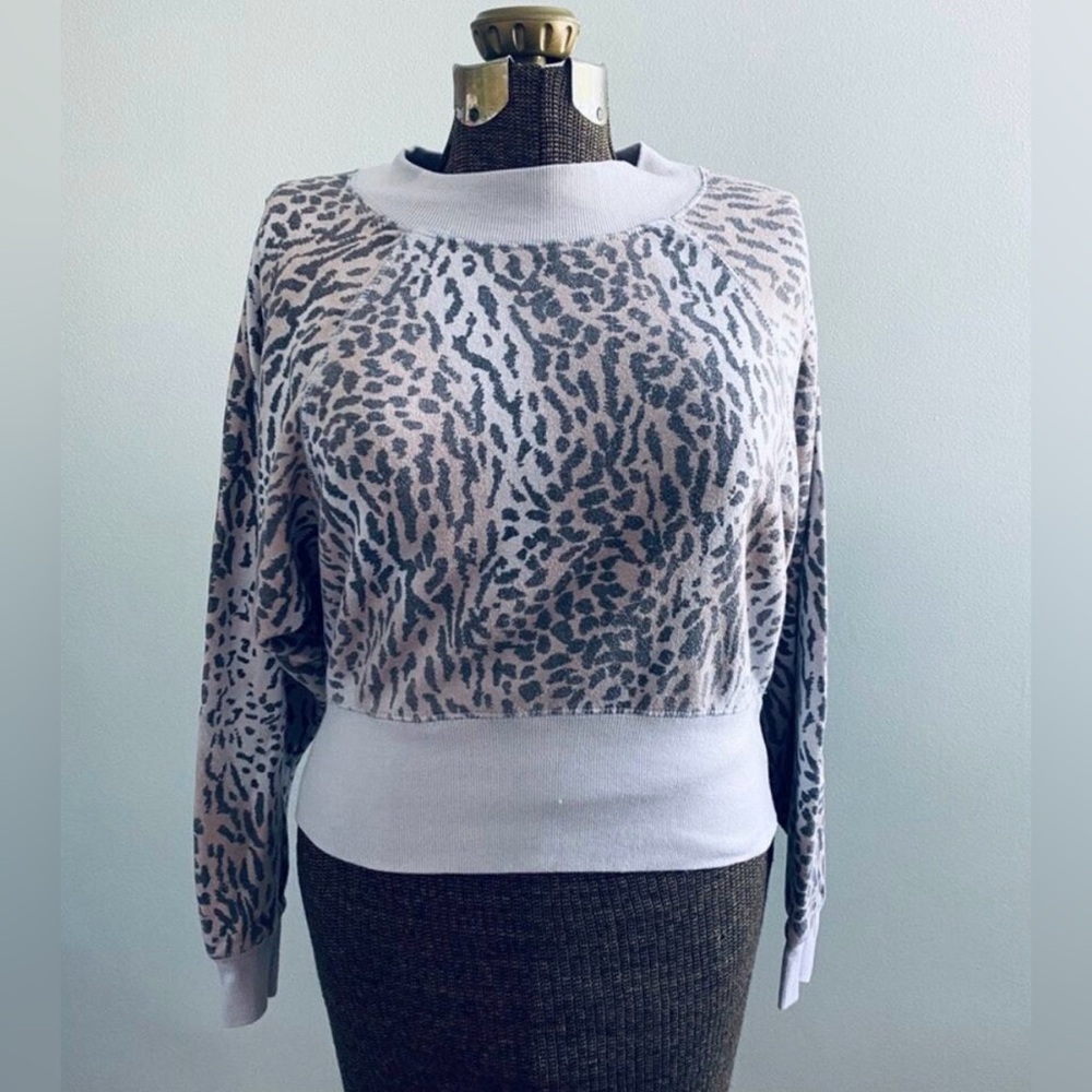Ocean Drive bundle of 3 animal Print Sweatshirts small